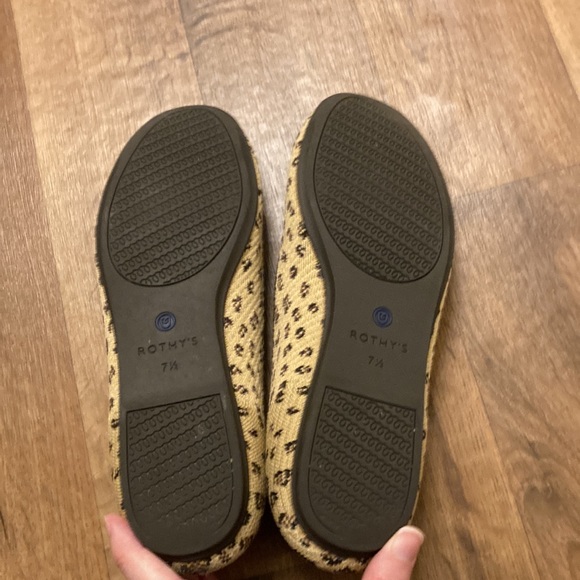 Rothy’s Round Toe Cheetah - Picture 3 of 10